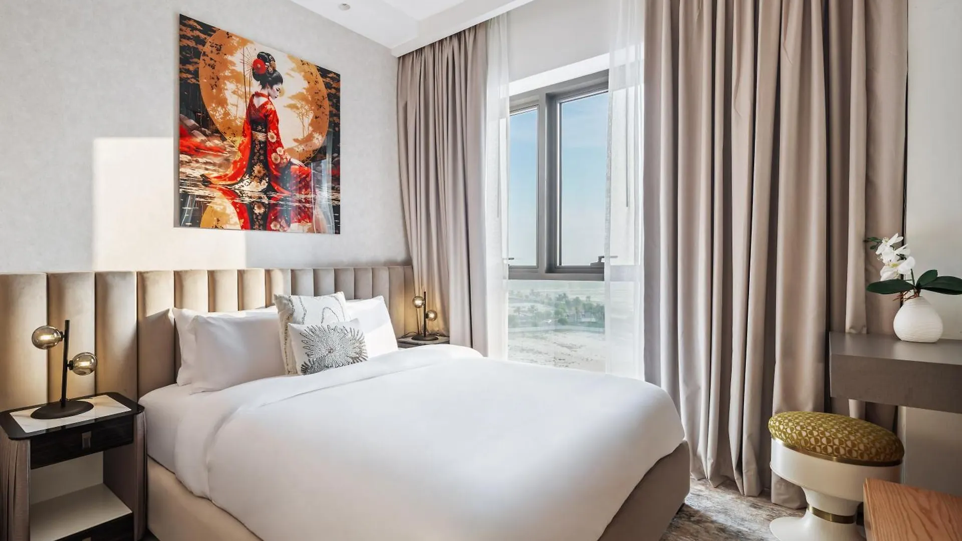 Breathtaking Dubai Skyline View Apartment - By Dustay